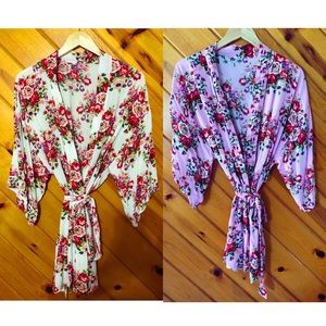 Bundle of 2 Women’s Floral Robes ❤️
